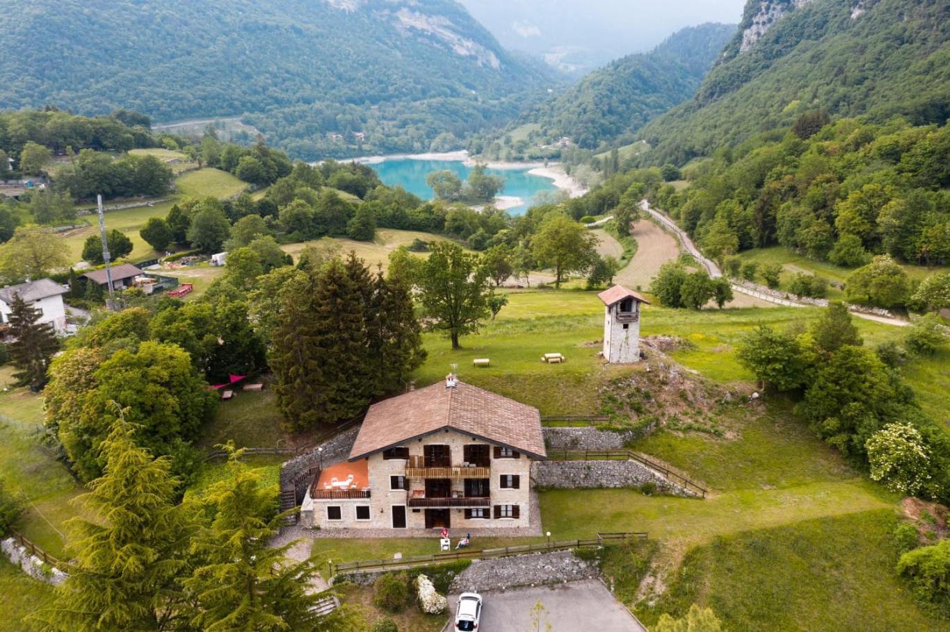La Rustica Sul Lago Di Tenno Mansarda Eksteriør billede